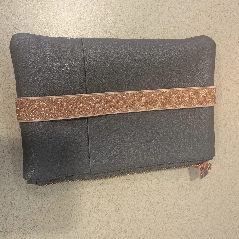 Geometric Patterned Pouch